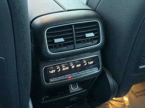 Used 2021 Mercedes-Benz GLS 450 4MATIC image 16
