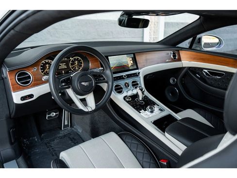 Used 2023 Bentley Continental GT V8 image 25