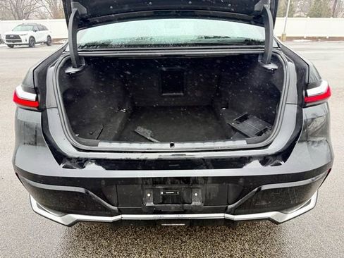 Used 2024 BMW 740i xDrive image 24