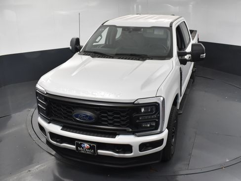 Used 2024 Ford F250 XL w/ STX Appearance Package image 20