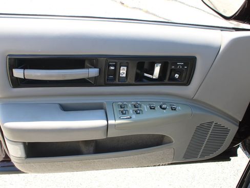 Used 1996 Chevrolet Impala SS RWD image 12