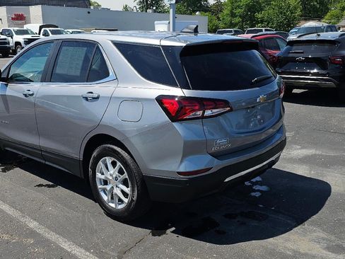 Used 2024 Chevrolet Equinox LT w/ LPO, Floor Liner Package FWD image 5