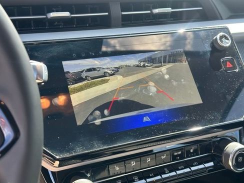 New 2027 Chevrolet Bolt LT w/ Comfort Package FWD image 9