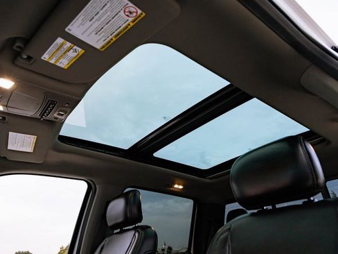 Used 2017 Ford F350 Lariat w/ Lariat Ultimate Package image 18