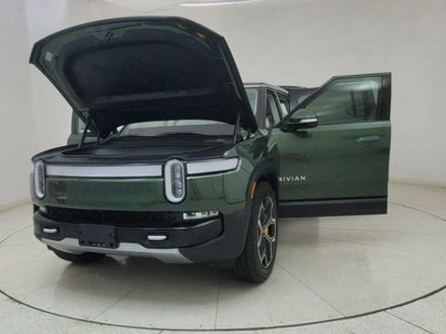 Used 2024 Rivian R1S Adventure image 74