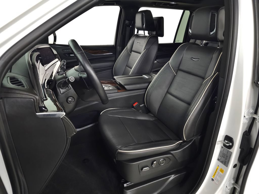 Certified 2024 Cadillac Escalade ESV Premium Luxury AWD/4WD image 18