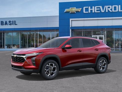 New 2026 Chevrolet Trax LT FWD image 2