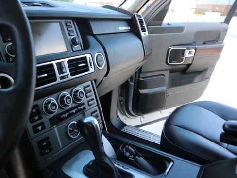 Used 2009 Land Rover Range Rover HSE AWD/4WD image 12