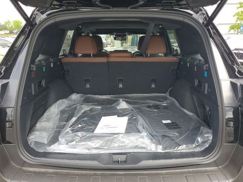 New 2026 Subaru Outback Touring AWD/4WD image 8