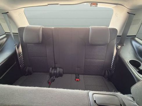 Used 2018 GMC Yukon SLE w/ Convenience Package image 28