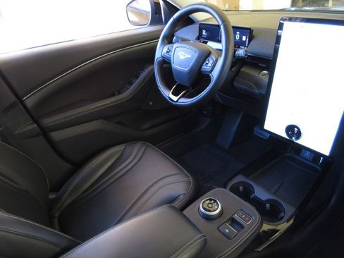Certified 2022 Ford Mustang Mach-E Premium RWD image 21