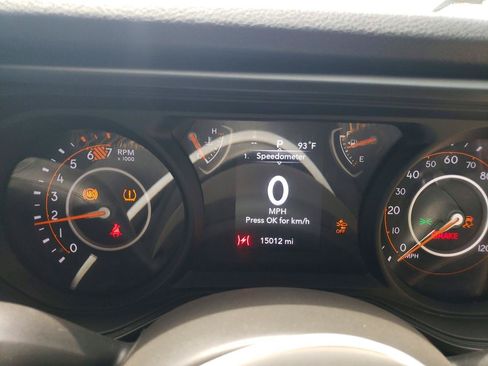 Used 2024 Jeep Wrangler Unlimited Sport AWD/4WD image 8