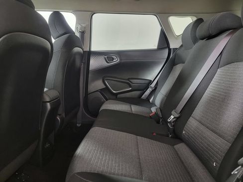 Used 2022 Kia Soul S FWD image 14