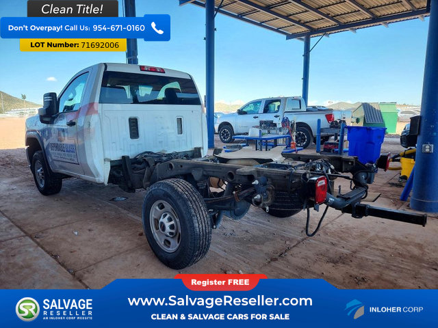 Used 2022 GMC Sierra 2500 Pro w/ Convenience Package RWD image 3