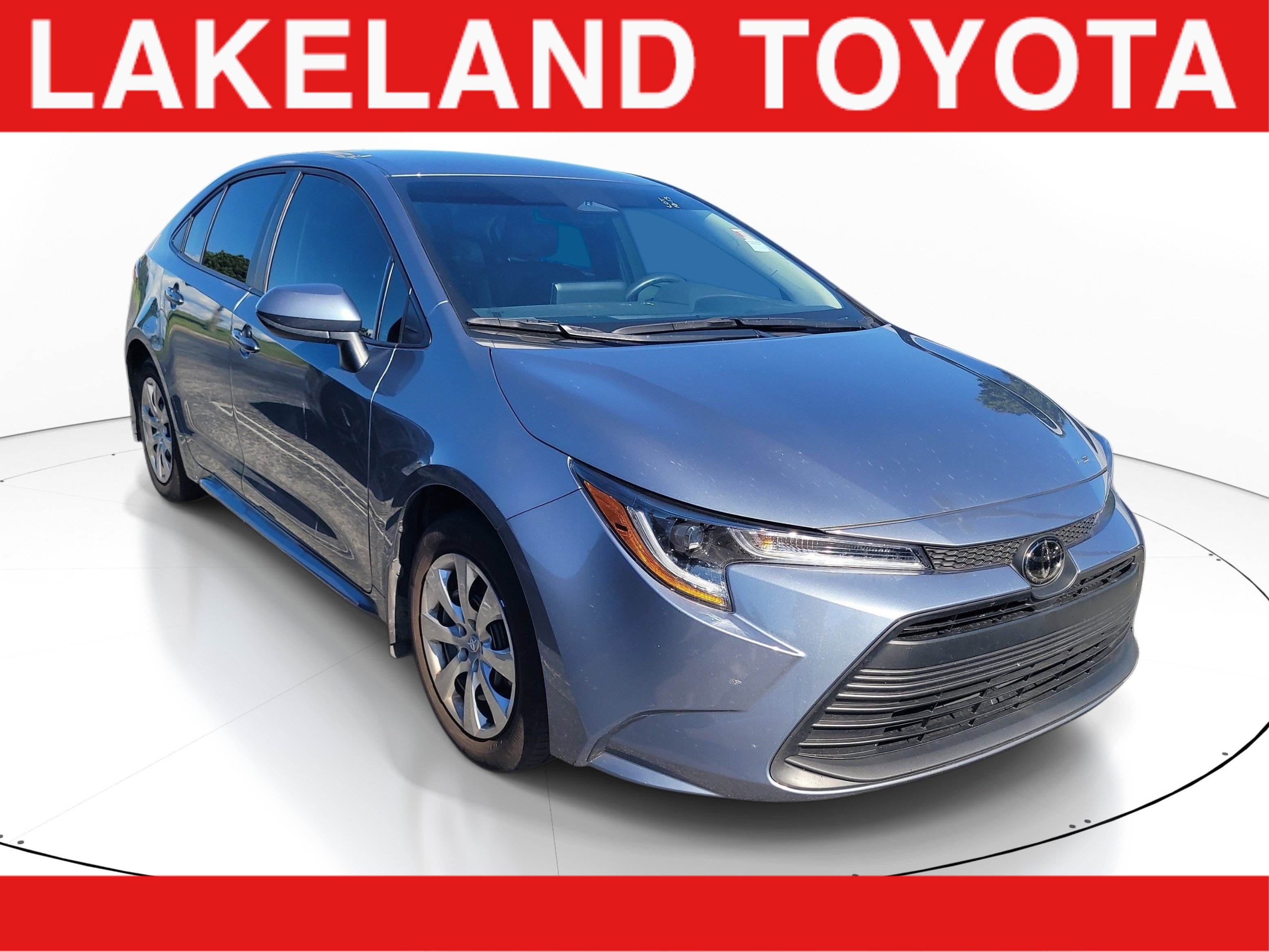 Used 2026 Toyota Corolla LE FWD image 1