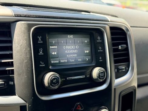 Used 2015 RAM 1500 Classic SLT w/ SLT Plus D←cor Group AWD/4WD image 11