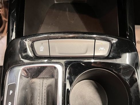 Certified 2025 Chevrolet Trax LT image 25