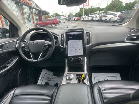 Used 2024 Ford Edge SEL w/ Convenience Package AWD/4WD image 12