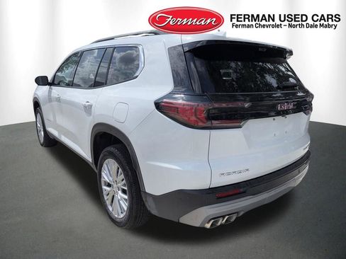 Used 2026 GMC Acadia Elevation w/ Elevation Premium Package FWD image 9