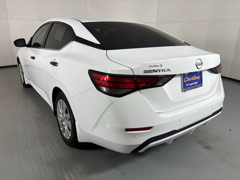 Certified 2025 Nissan Sentra S image 6