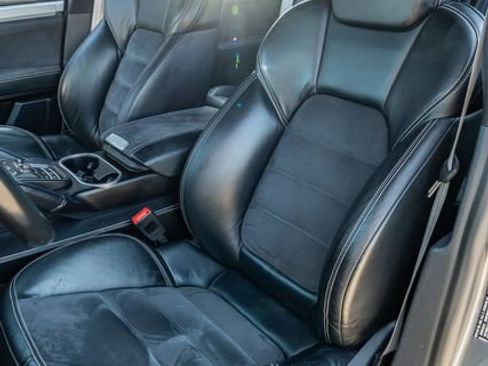 Used 2018 Porsche Cayenne GTS image 19