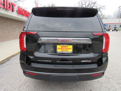 Used 2021 GMC Yukon XL AT4 w/ AT4 Premium Package image 3