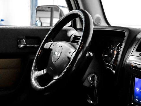 Used 2006 HUMMER H3 AWD/4WD image 12