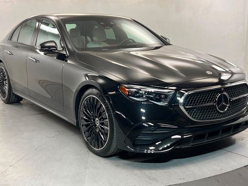 New 2026 Mercedes-Benz E 450 4MATIC Sedan image 7