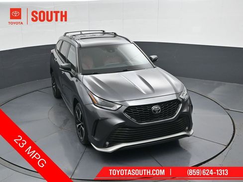 Used 2021 Toyota Highlander XSE AWD/4WD image 53