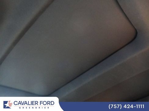 Used 2016 Ford Explorer XLT w/ Equipment Group 202A AWD/4WD image 15