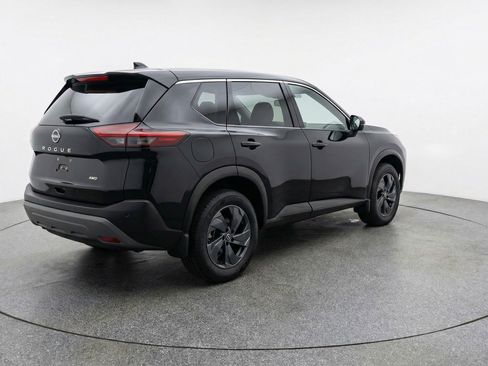 Used 2025 Nissan Rogue SV image 9