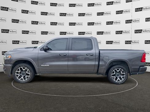 Used 2025 RAM 1500 Laramie w/ Sport Appearance Package AWD/4WD image 3