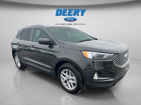 Certified 2024 Ford Edge SEL w/ Convenience Package AWD/4WD image 9