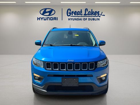 Used 2018 Jeep Compass Latitude w/ Cold Weather Group AWD/4WD image 8