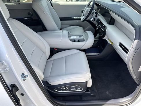 New 2026 Hyundai Palisade Calligraphy FWD image 13