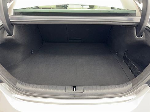 Used 2025 Genesis G70 2.5T image 76