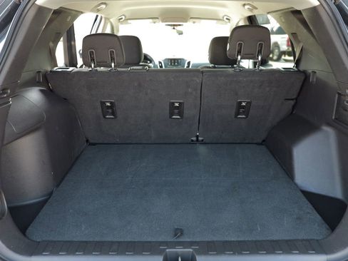 Used 2019 Chevrolet Equinox LT image 30