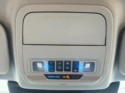 Used 2023 Ford Explorer Limited w/ Limited Technology Package RWD image 36