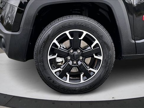 Certified 2023 Jeep Renegade Trailhawk image 32