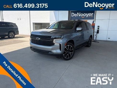 Used 2023 Chevrolet Suburban RST w/ Luxury Package AWD/4WD image 1
