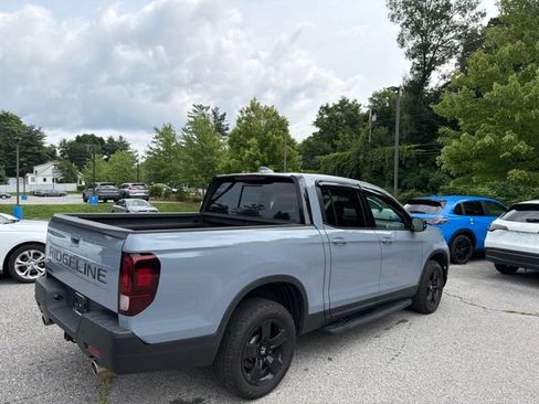 Certified 2024 Honda Ridgeline Black Edition image 10