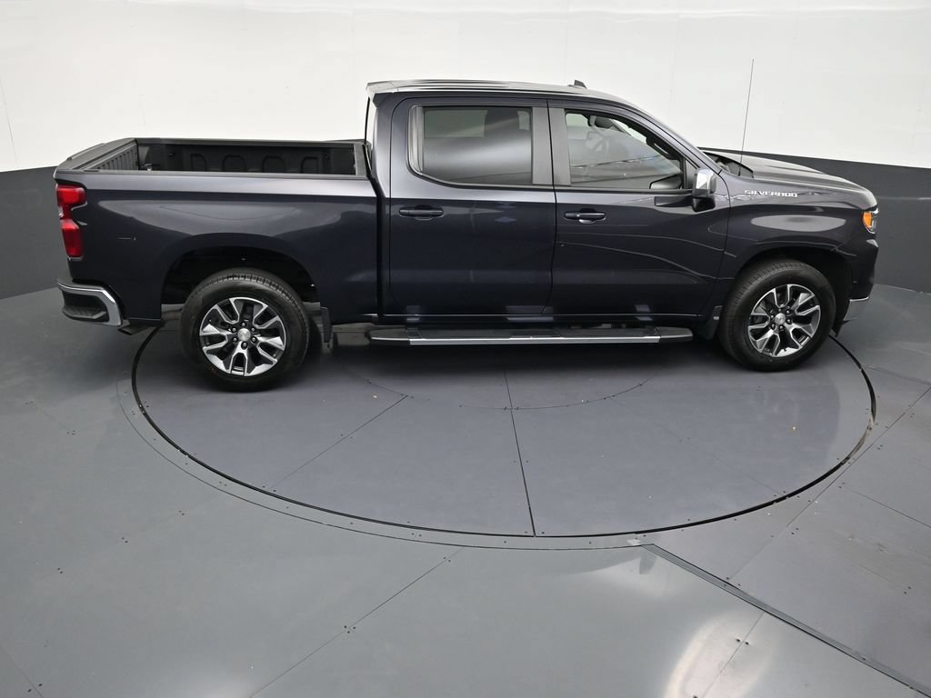 Used 2024 Chevrolet Silverado 1500 LT RWD image 14