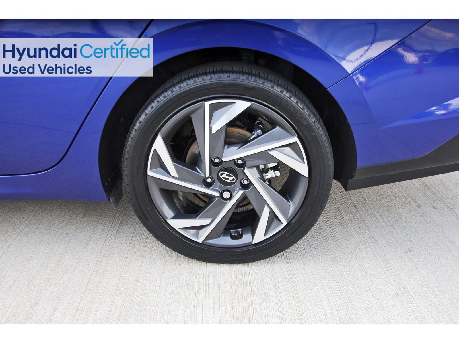 Certified 2025 Hyundai Elantra SEL FWD image 32