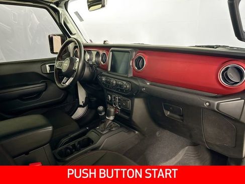 Used 2022 Jeep Gladiator Rubicon w/ Cold Weather Group image 2