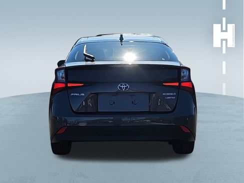 Used 2022 Toyota Prius Limited FWD image 4
