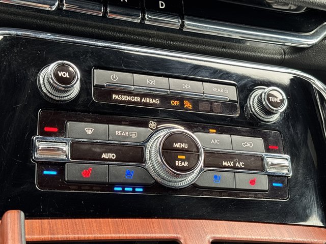 Used 2022 Lincoln Navigator L Reserve AWD/4WD image 40