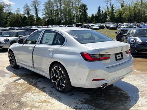 New 2026 BMW 330i xDrive Sedan w/ Premium Package AWD/4WD image 5