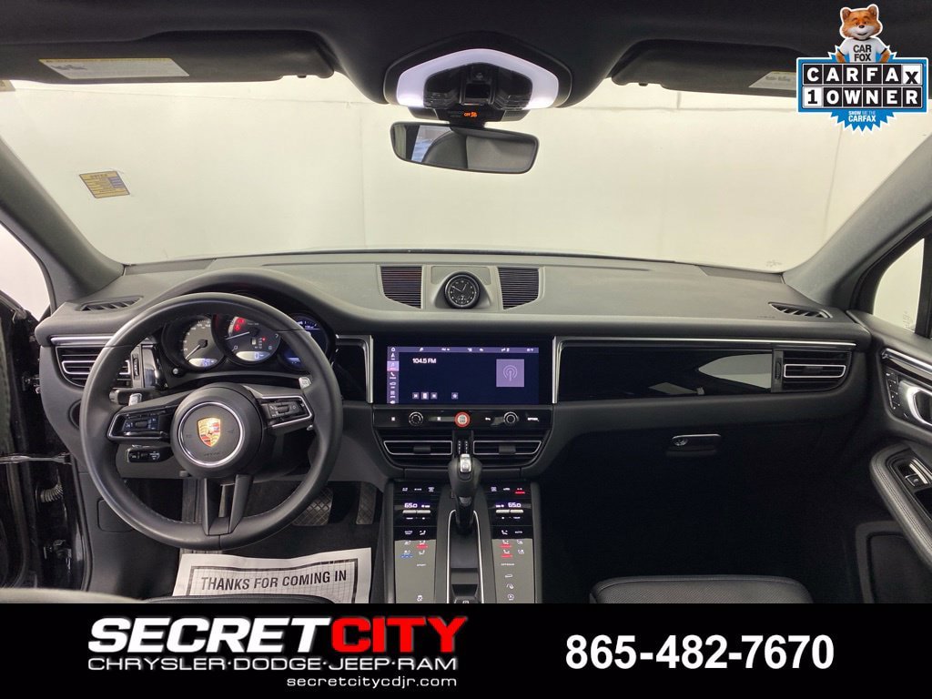 Used 2023 Porsche Macan AWD/4WD image 26