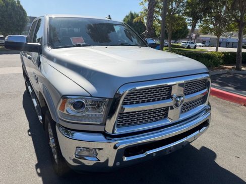 Used 2017 RAM 2500 Laramie AWD/4WD image 2