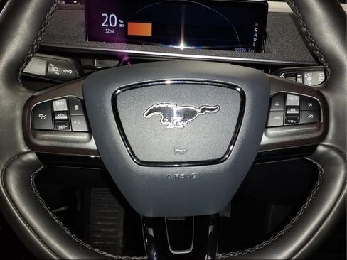 Used 2021 Ford Mustang Mach-E Premium image 12